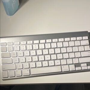 Apple Silver and White Keyboard